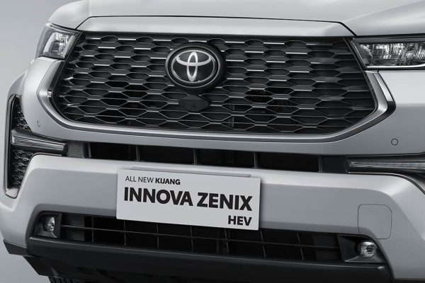 Innova Zenix Hev